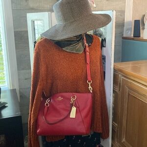 Coach F28993 Mini Kelsey pebble leather purse. With 2 convertible straps